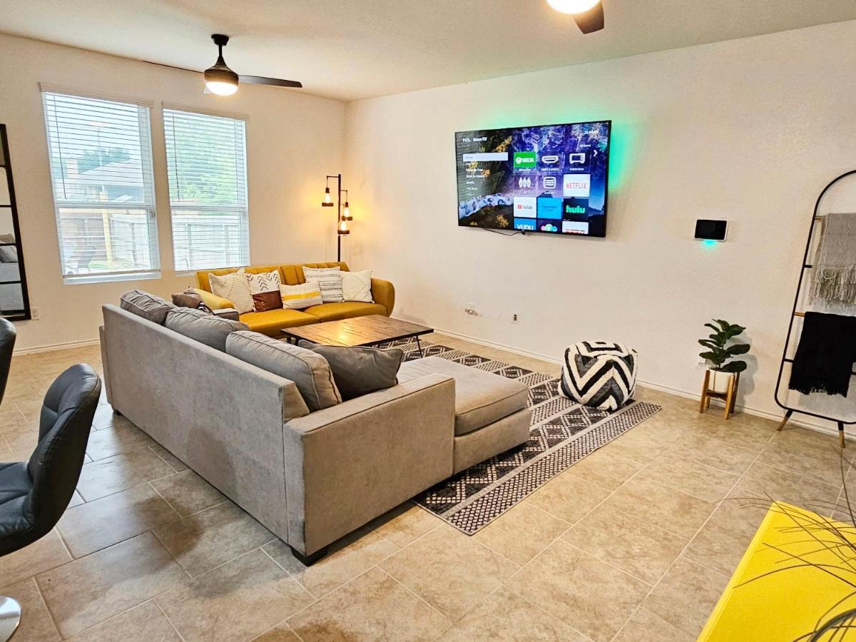 Bohemian W Fire Pit/grill/game & More! Holiday home San Antonio