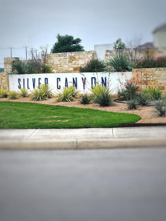 Bohemian W Fire Pit/grill/game & More! San Antonio